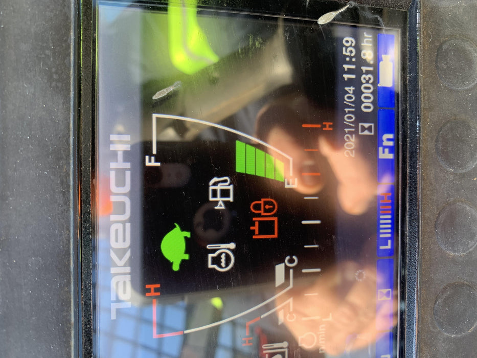 2020 Takeuchi TL8R2-R Canopy, Manual QC