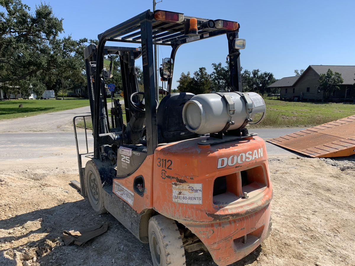 2017 DOOSAN G25E-5