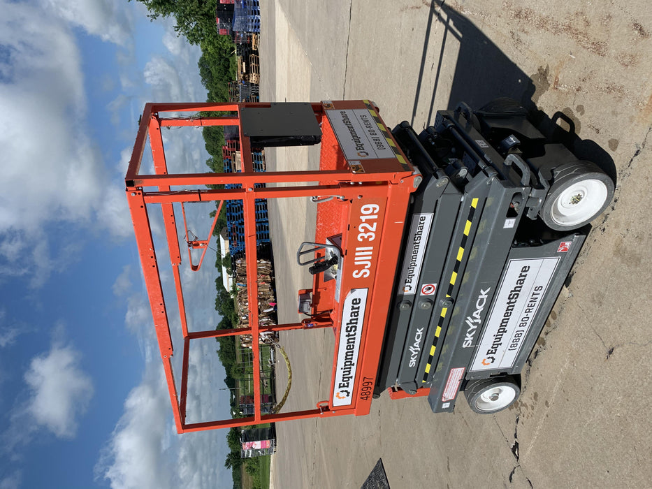 2019 Skyjack SJIII-3219 Standard Options, Trojan Batteries