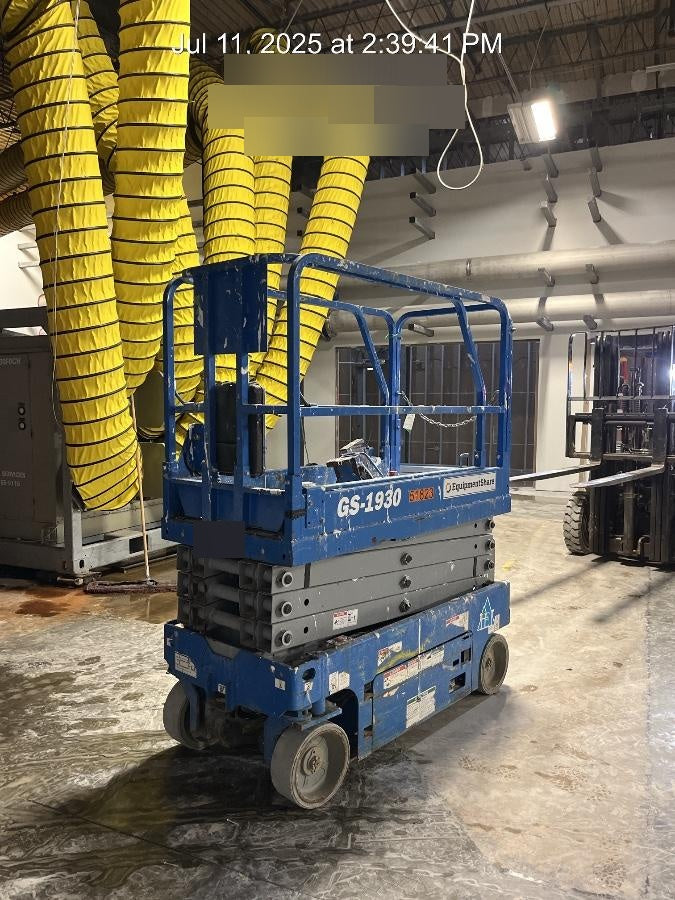 2019 Genie GS-1930 Fixed Rails with Chain Entry