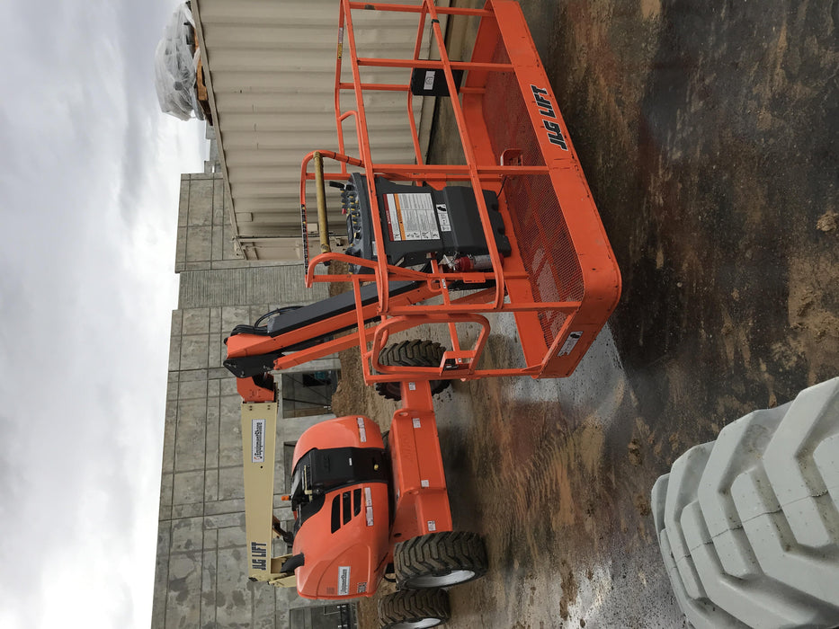 2019 JLG 600AJ