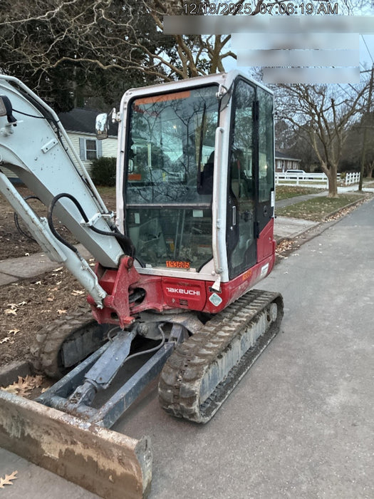 2021 TAKEUCHI TB235-2CR