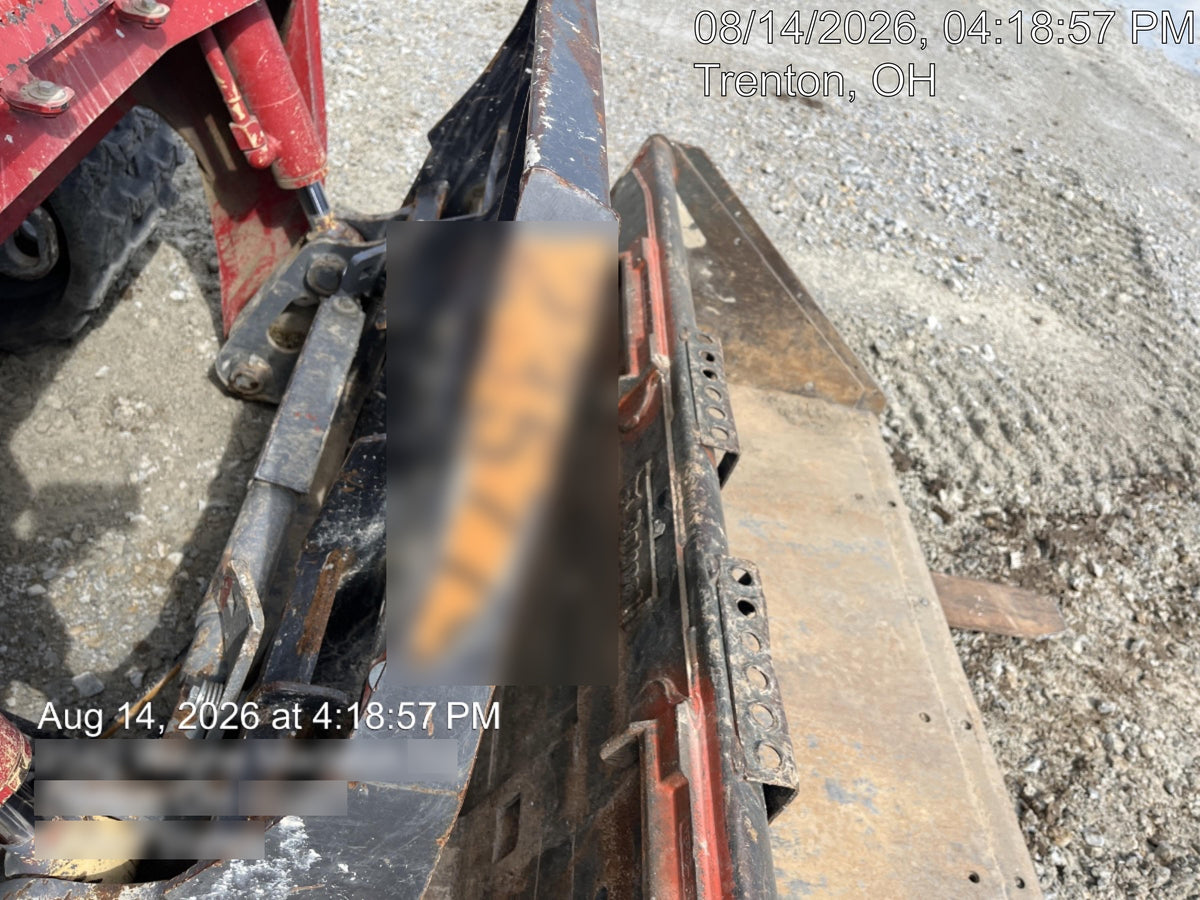 2023 TAKEUCHI TL10V2-CR