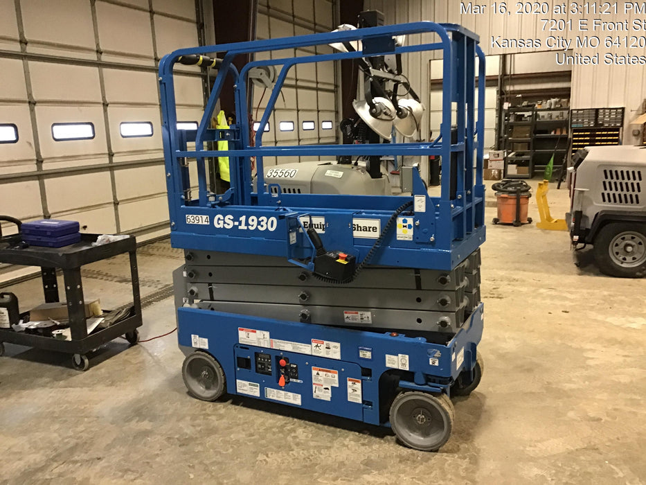 2020 Genie GS-1930 Solid Non Marking Tires, Beacon, Folding rails with half height swing gate