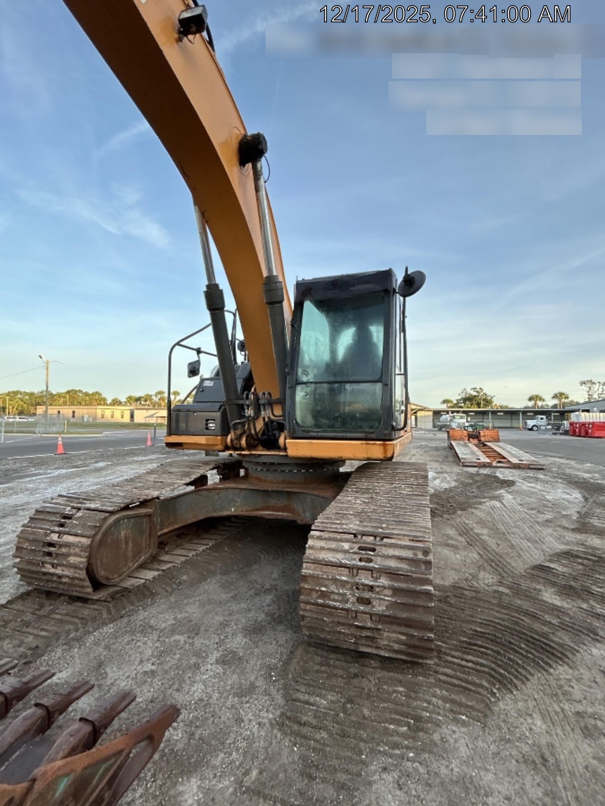 2016 Case CX300D CAB A/C, 12' ARM, STEEL TRACKS, THUMB