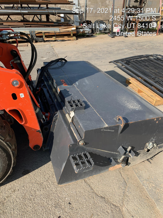 2016 PALADIN Sweepster SB72