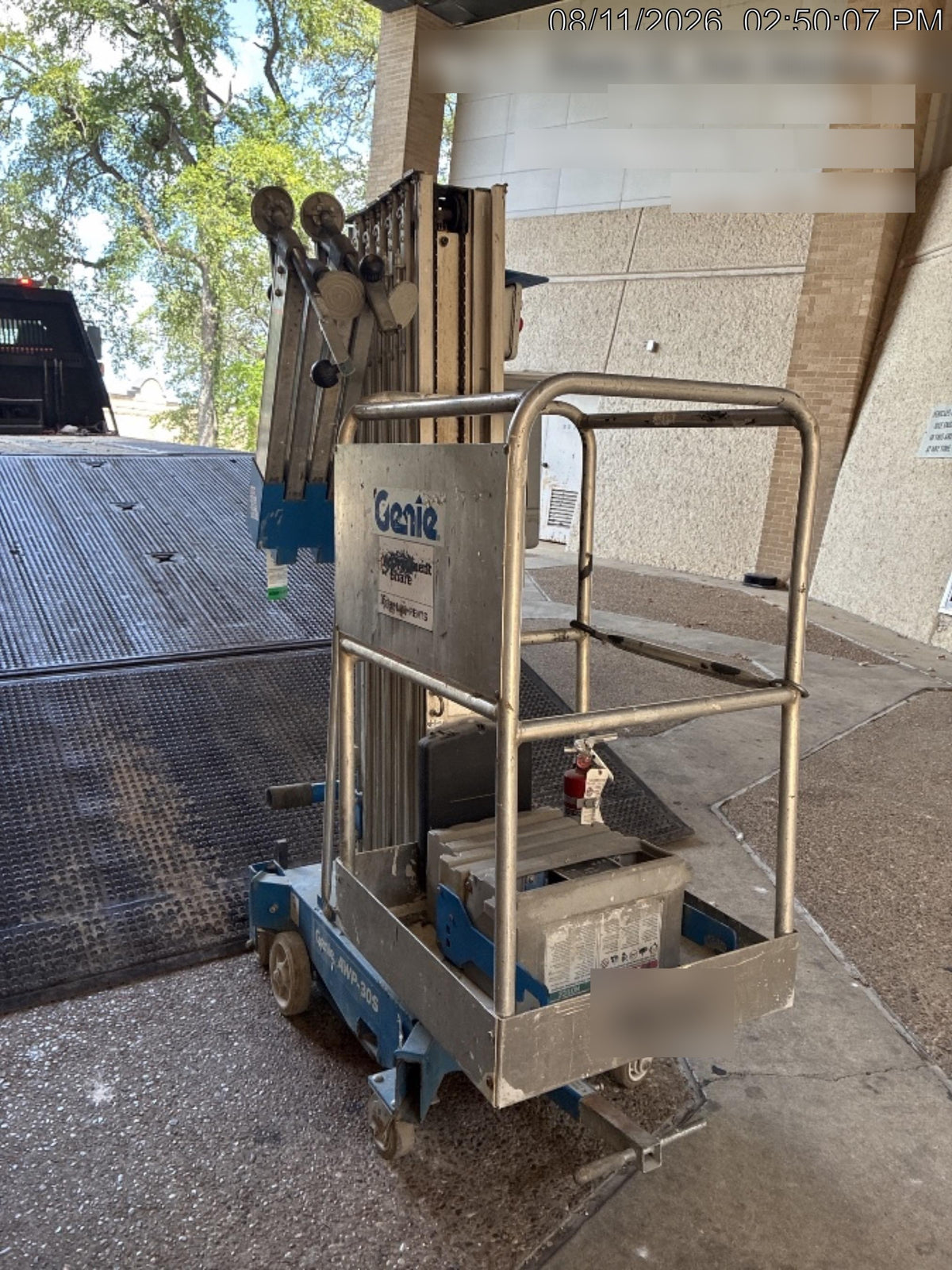 2018 GENIE AWP-30S