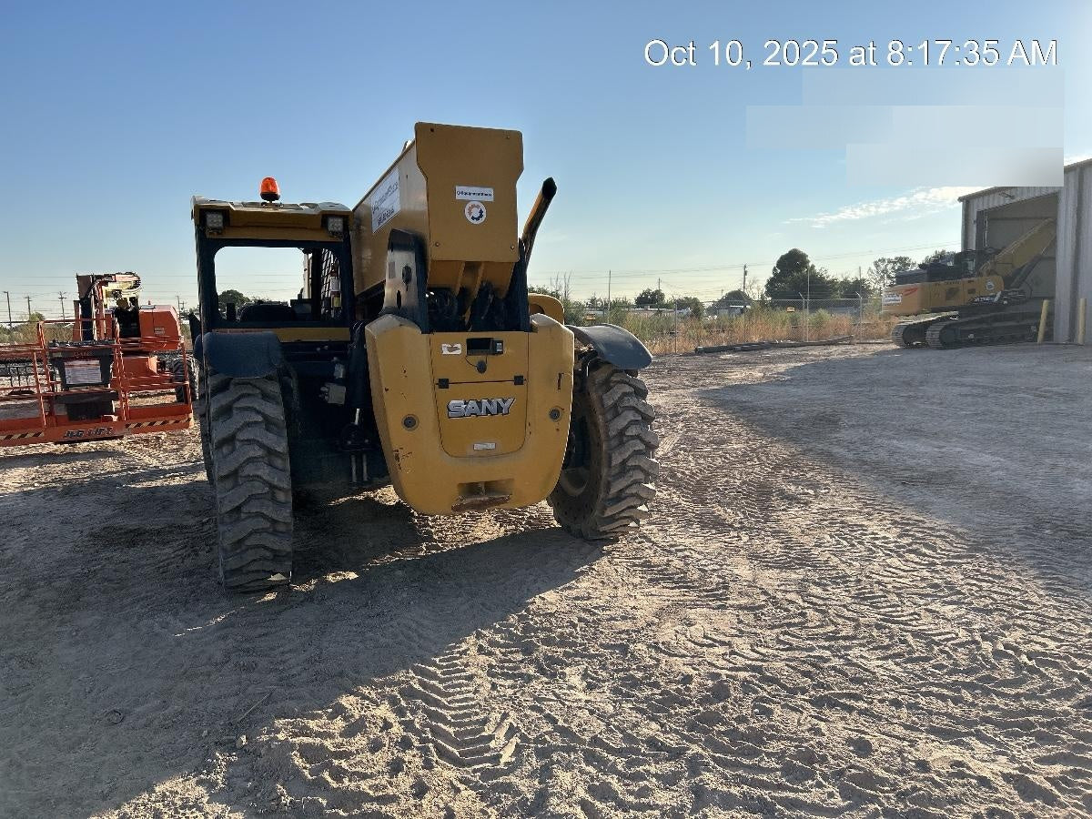 2021 SANY STH1056