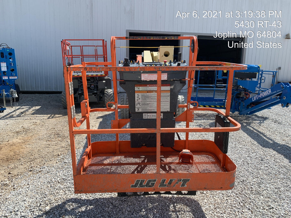 2019 JLG E450AJ