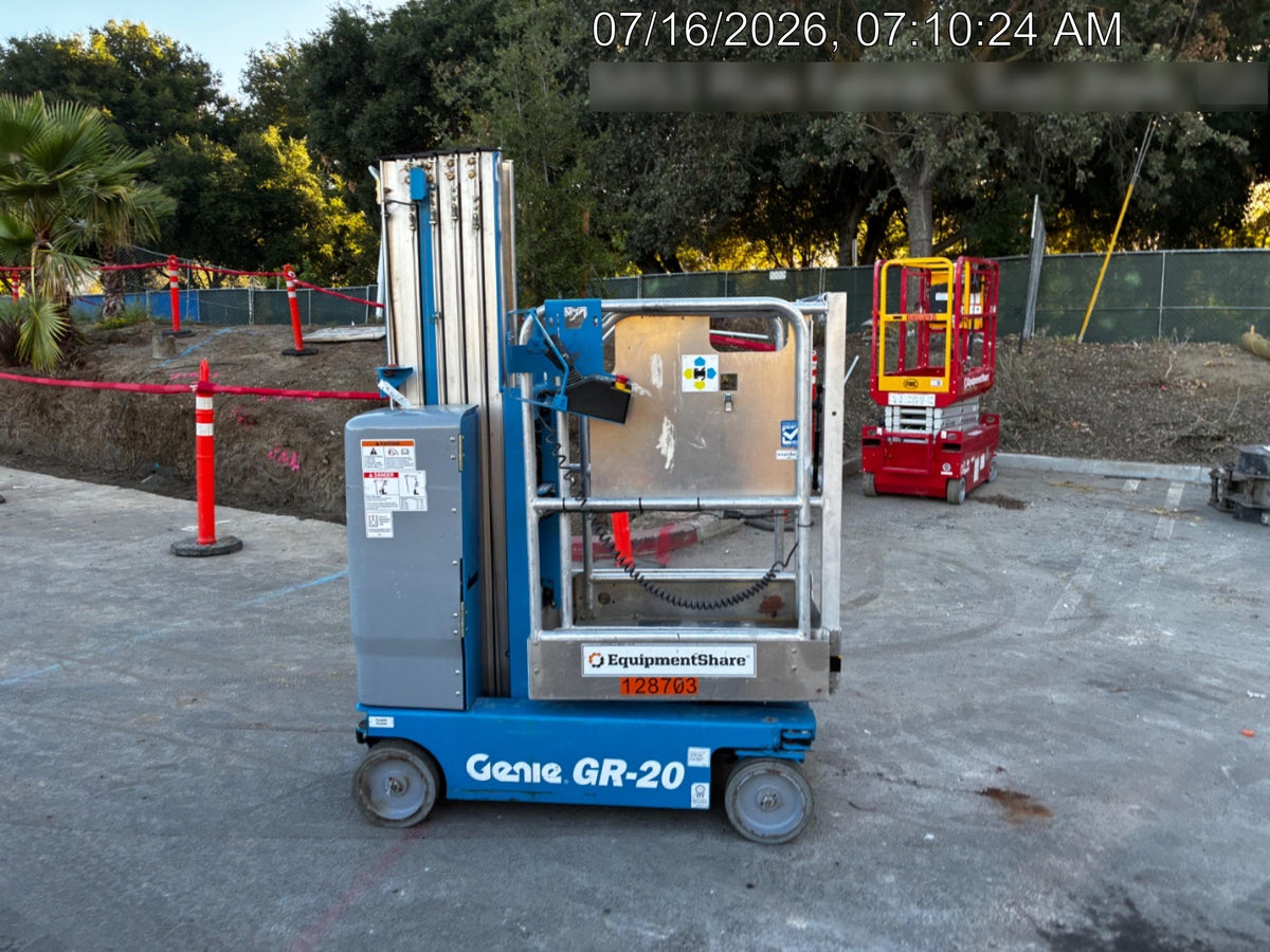 2021 GENIE GR-20