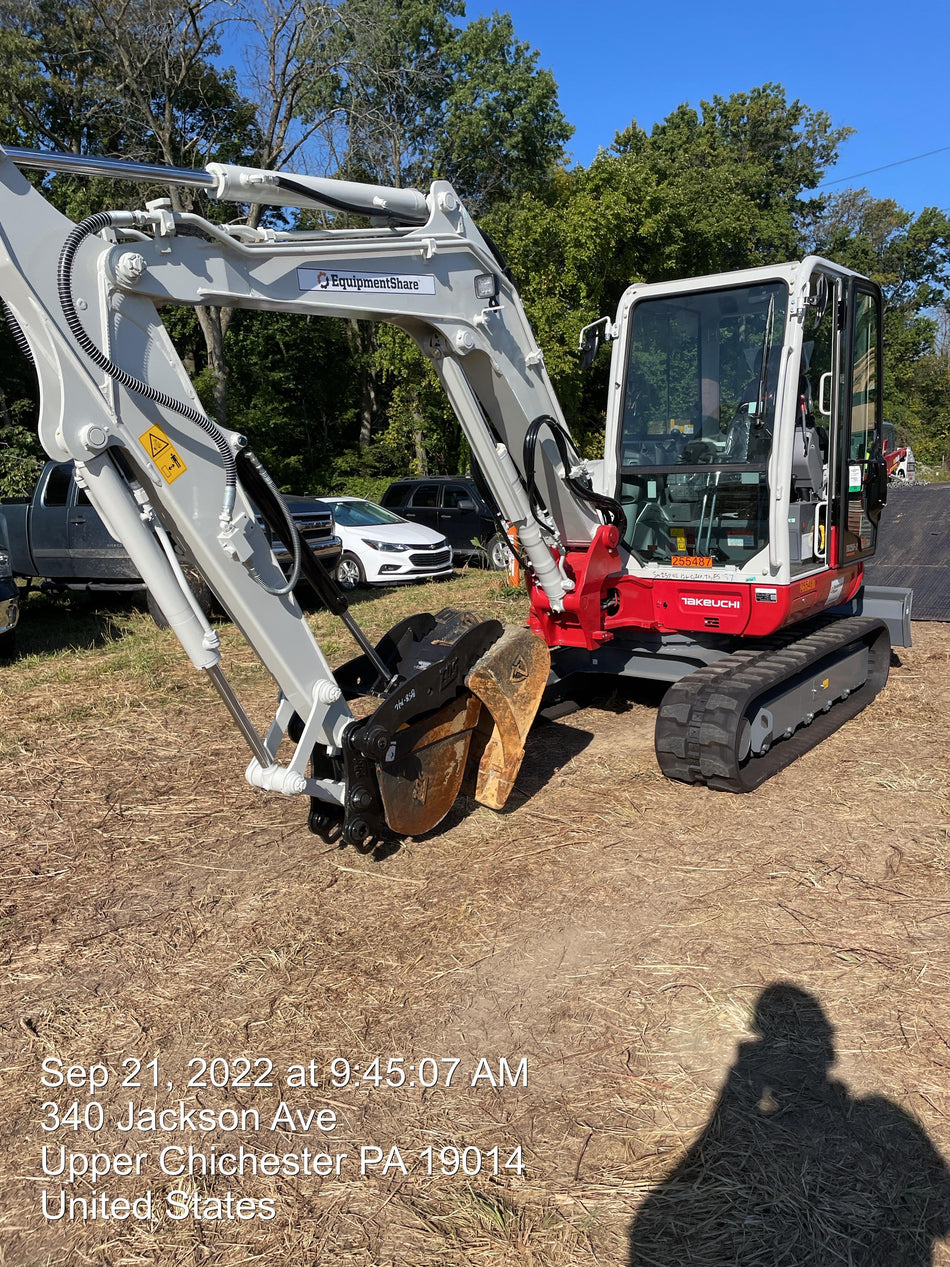 2022 TAKEUCHI TB250-2CR