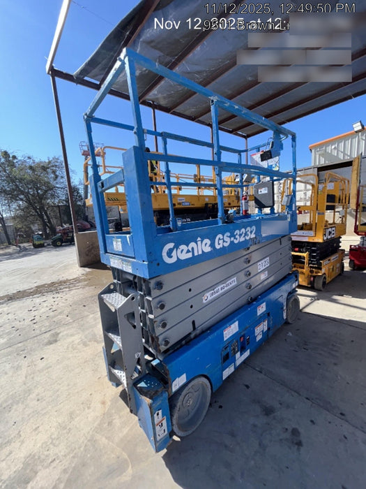2016 Genie GS-3232 Genie GS3232 Narrow Scissor Lift