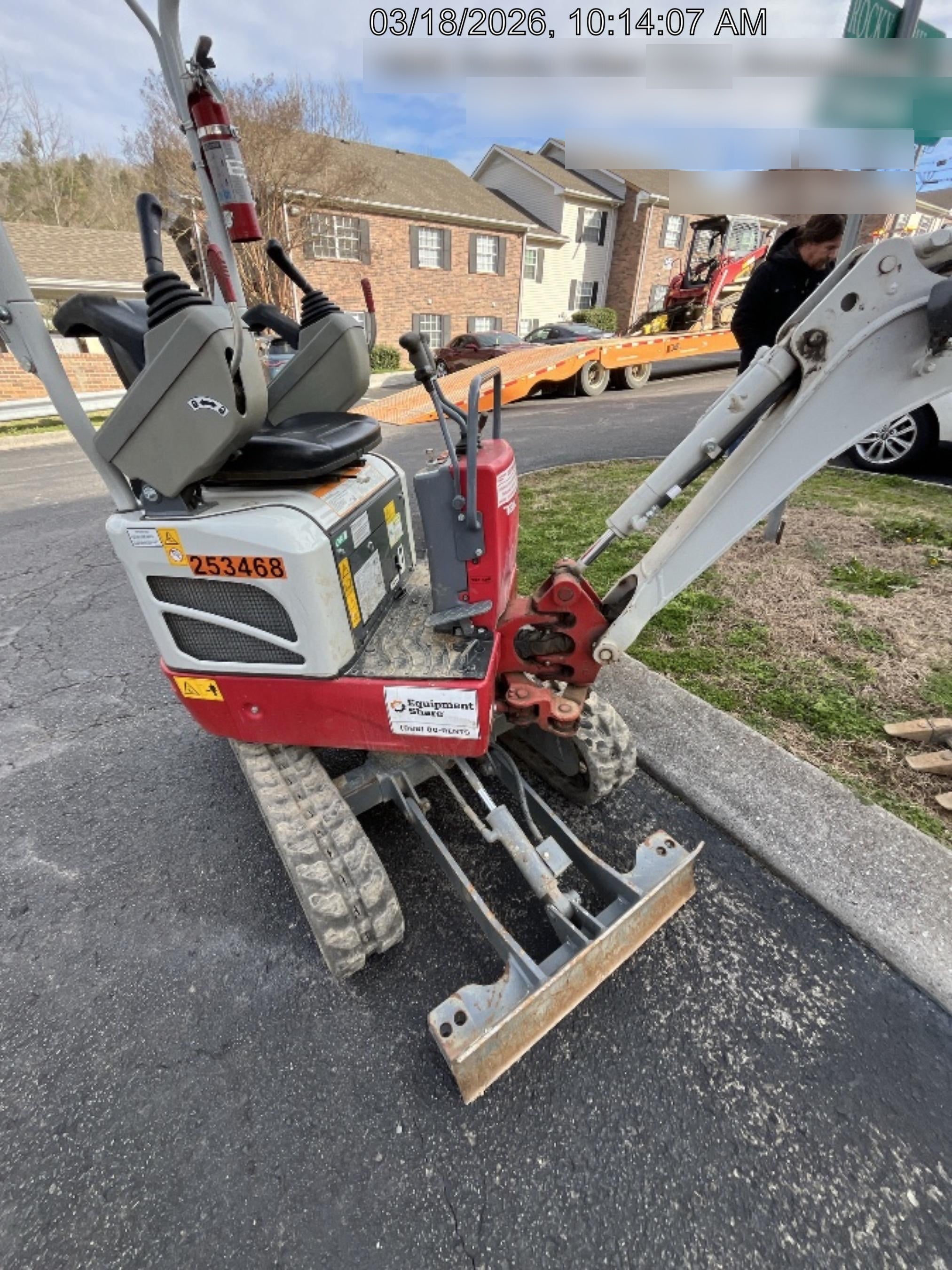 2022 TAKEUCHI TB210R