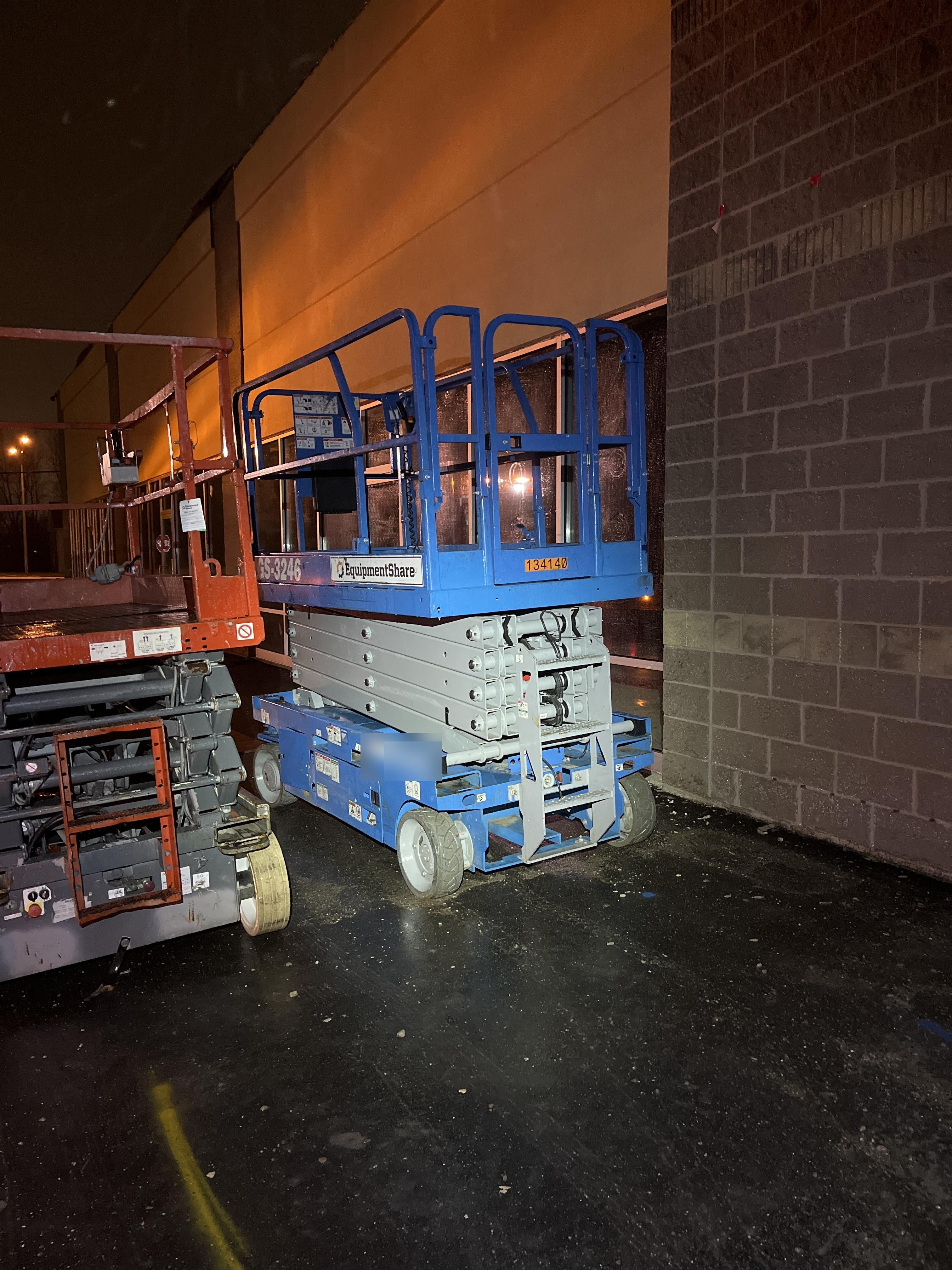 2021 GENIE GS-3246