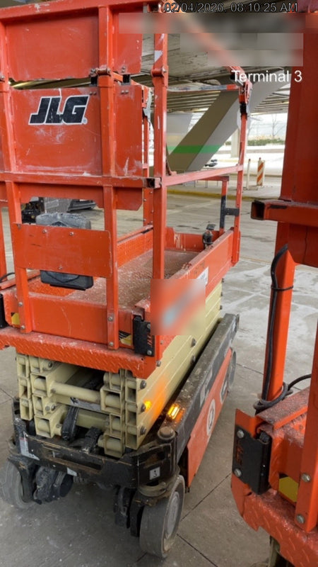 2021 JLG ES1932
