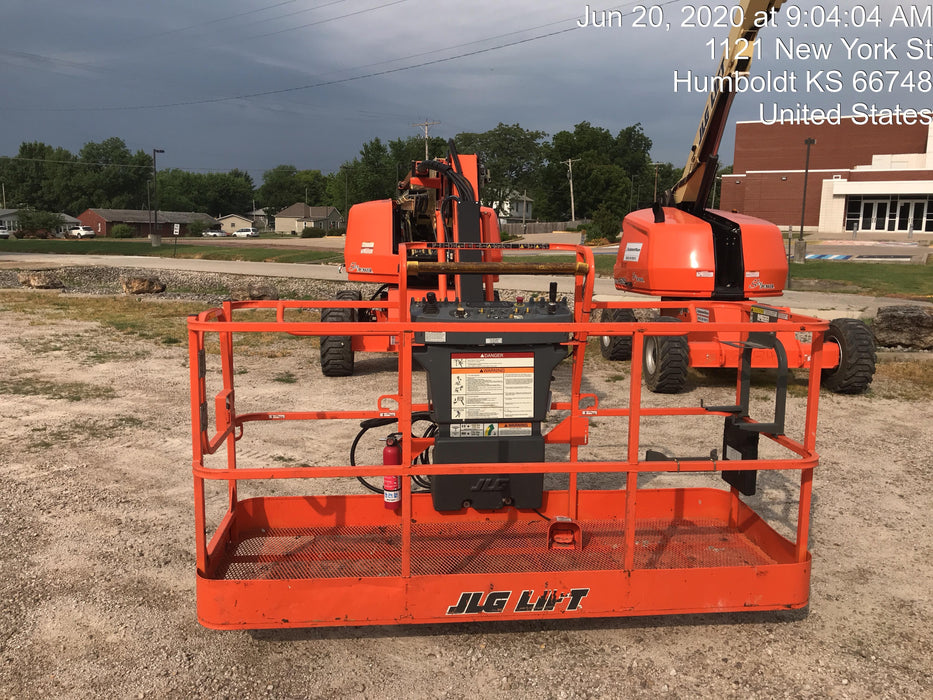 2019 JLG 660SJ