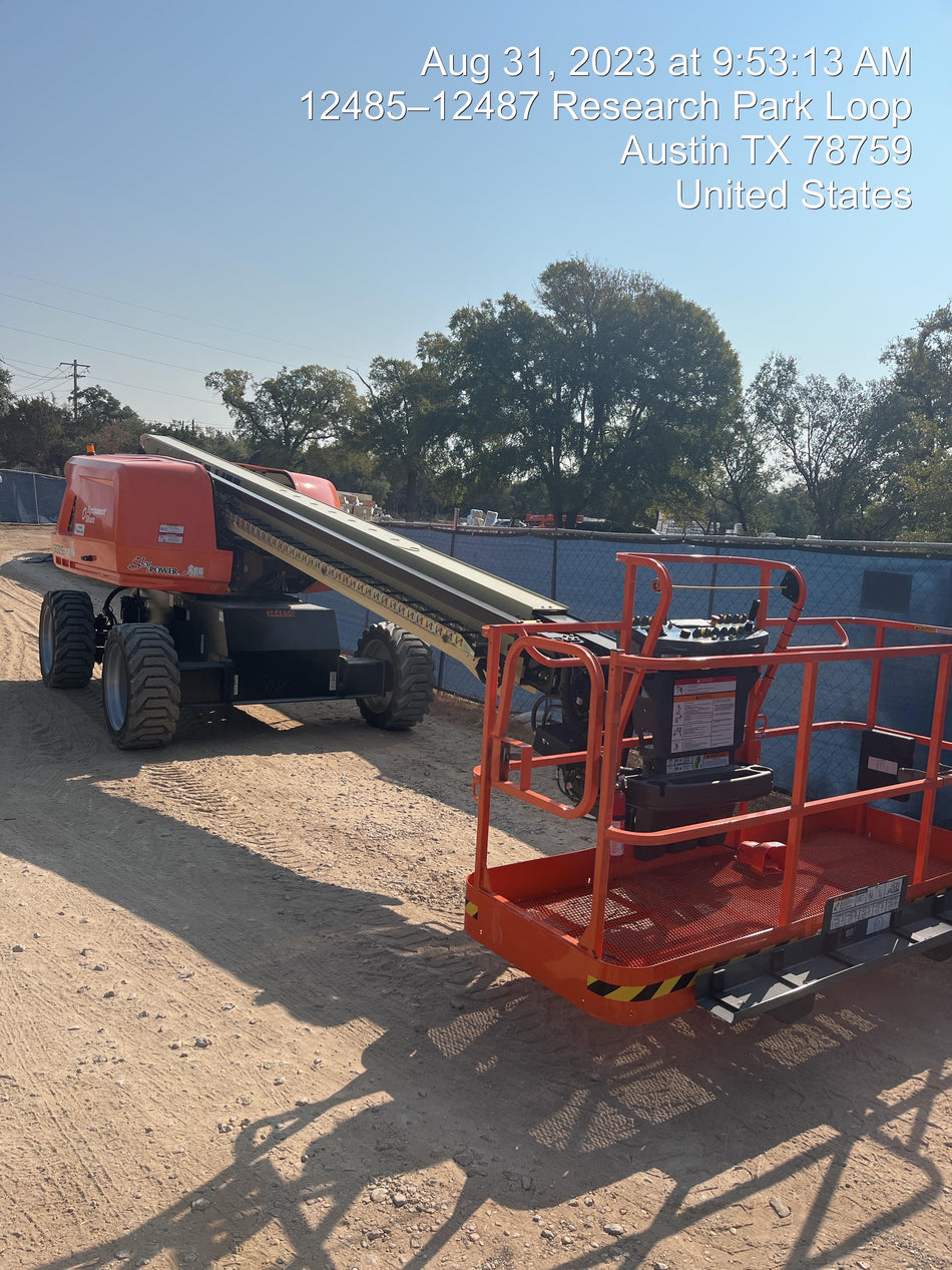 2023 JLG 600S