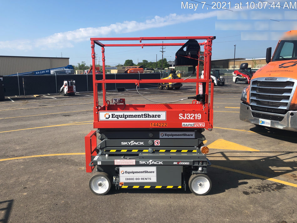 2021 SKYJACK SJ3219