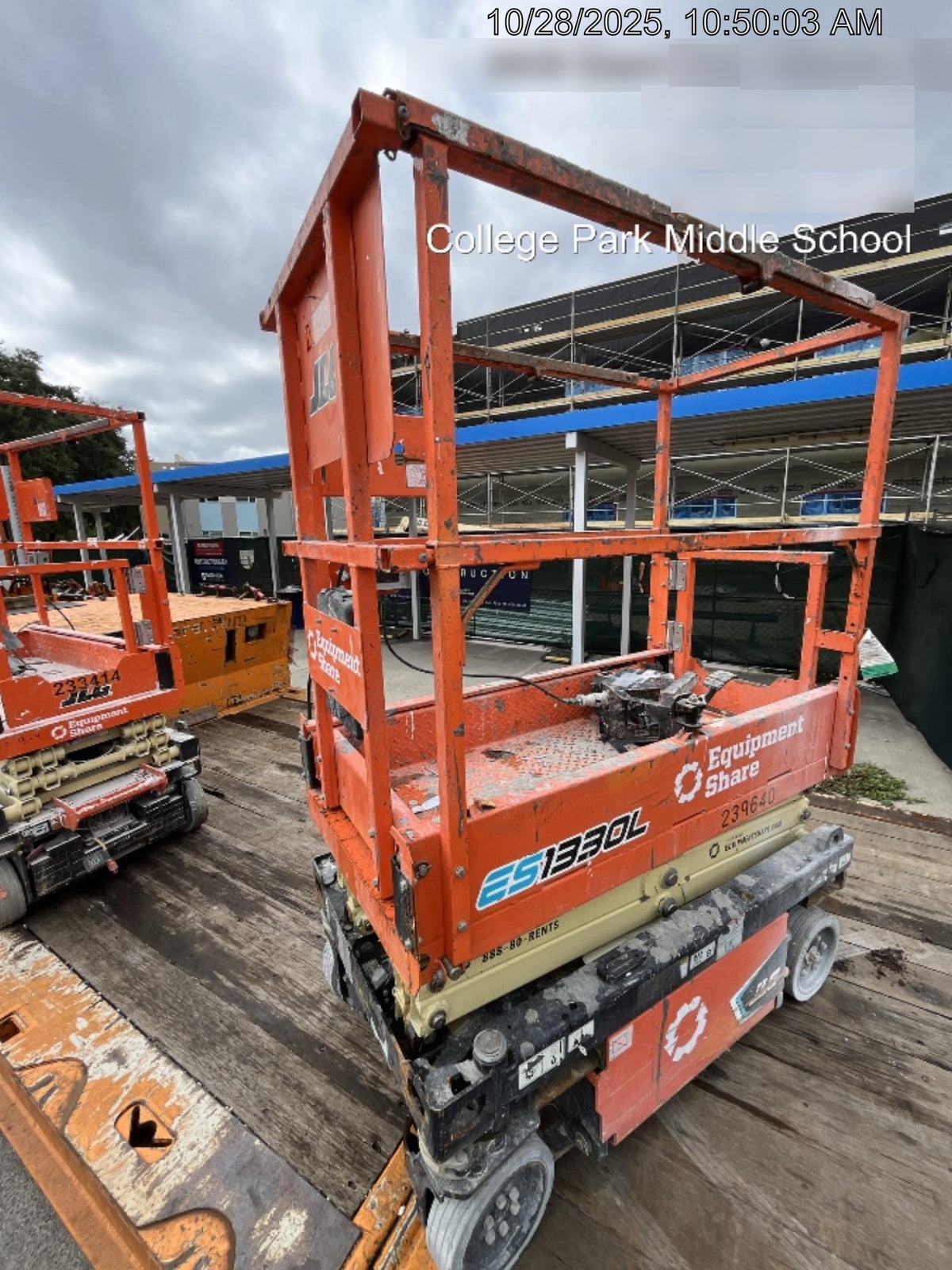 2022 JLG ES1330L