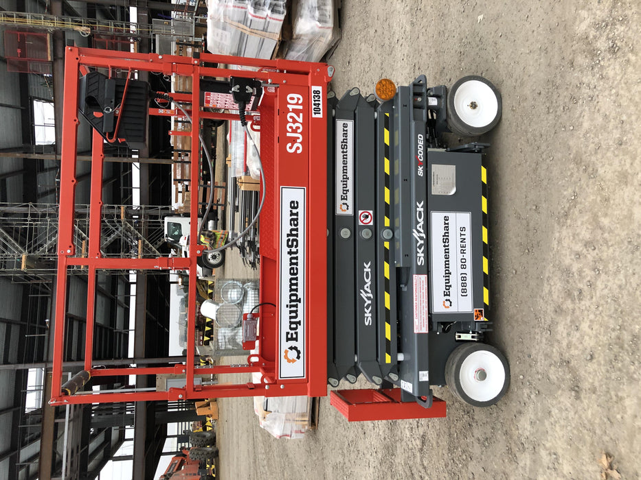 2020 Skyjack SJIII-3219 Solid NM Tires, Half height spring hinged entry gate, Dual Beacons, 800W Inverter