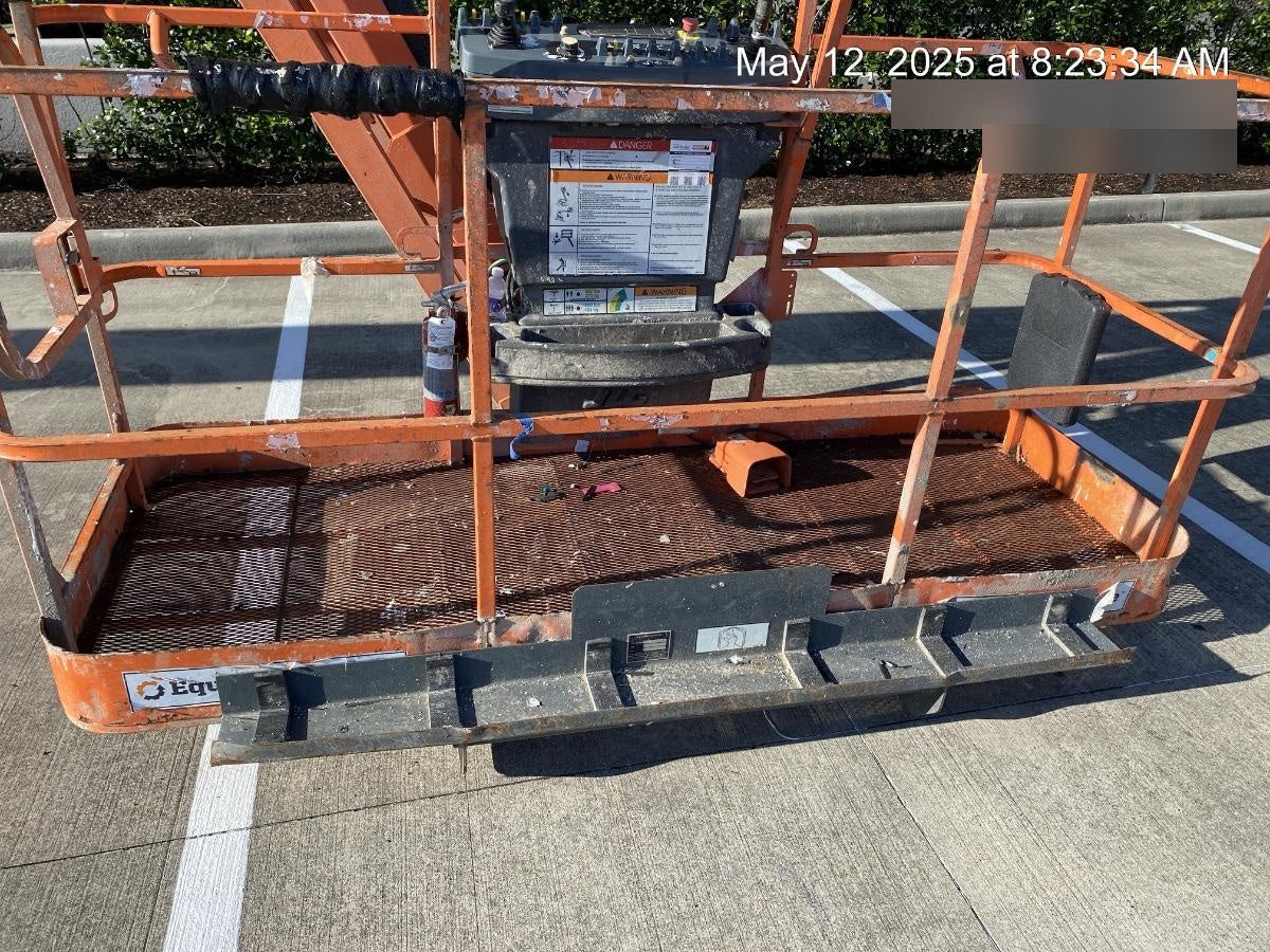 2021 JLG 860SJ
