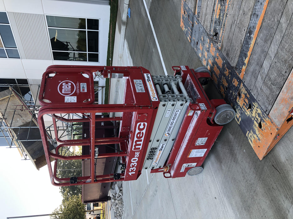 2019 MEC 1330SE MEC 1330SE w/ES Track Hardware, Full Extended 2 Year Warranty