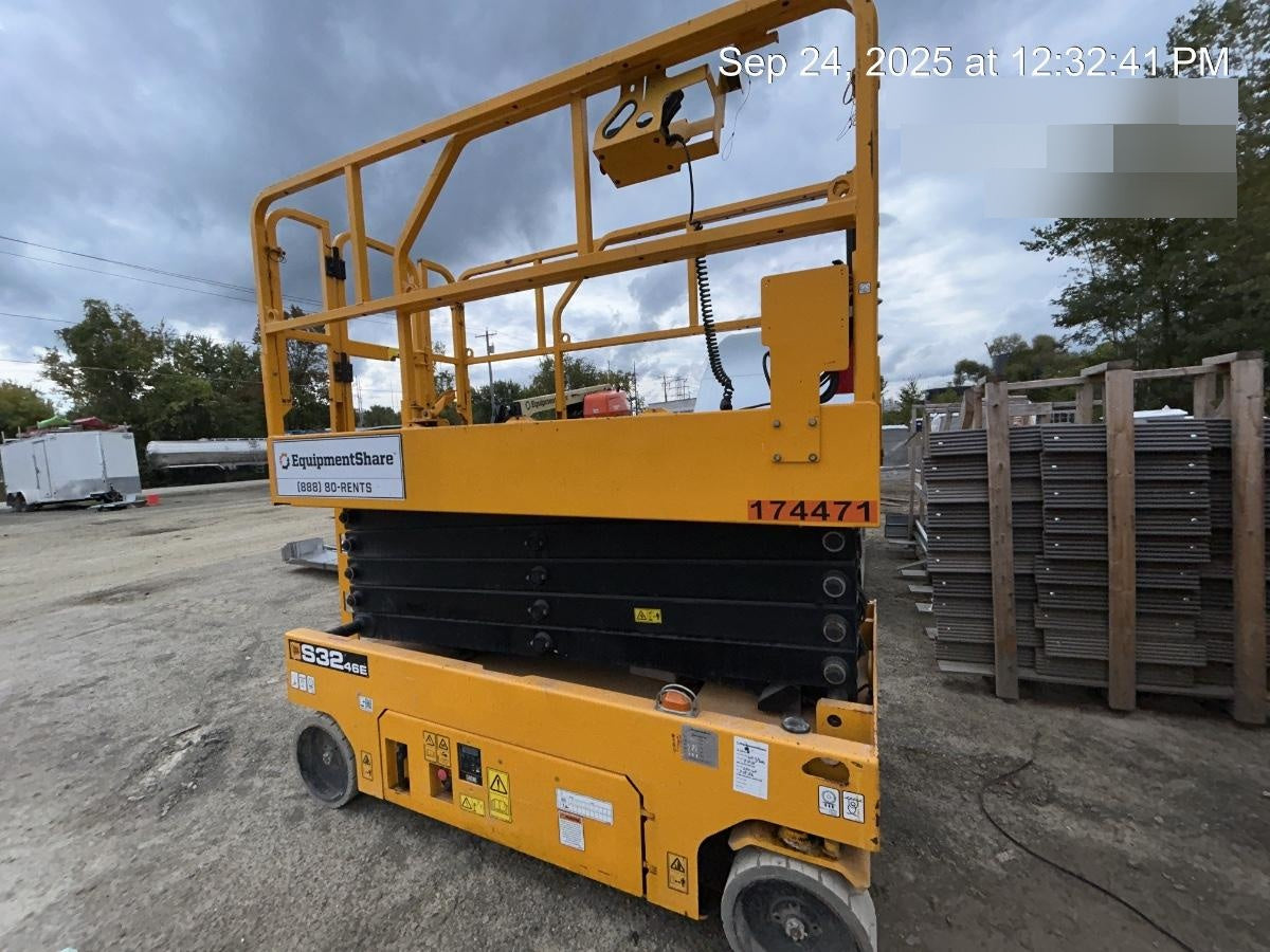 2021 JCB S3246E
