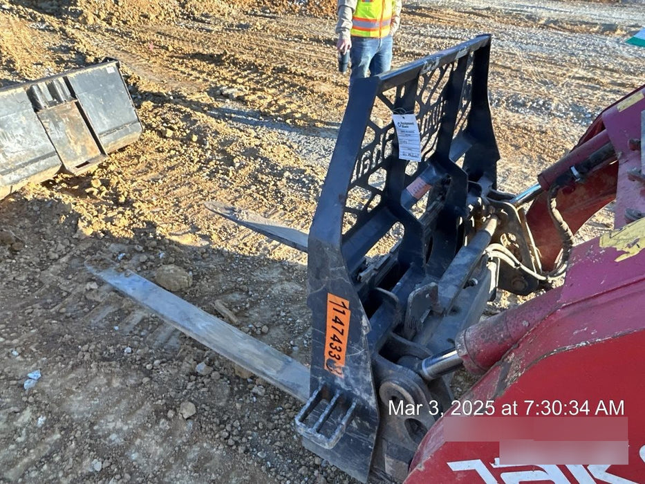 2021 PALADIN 48" Pallet Forks - Paladin