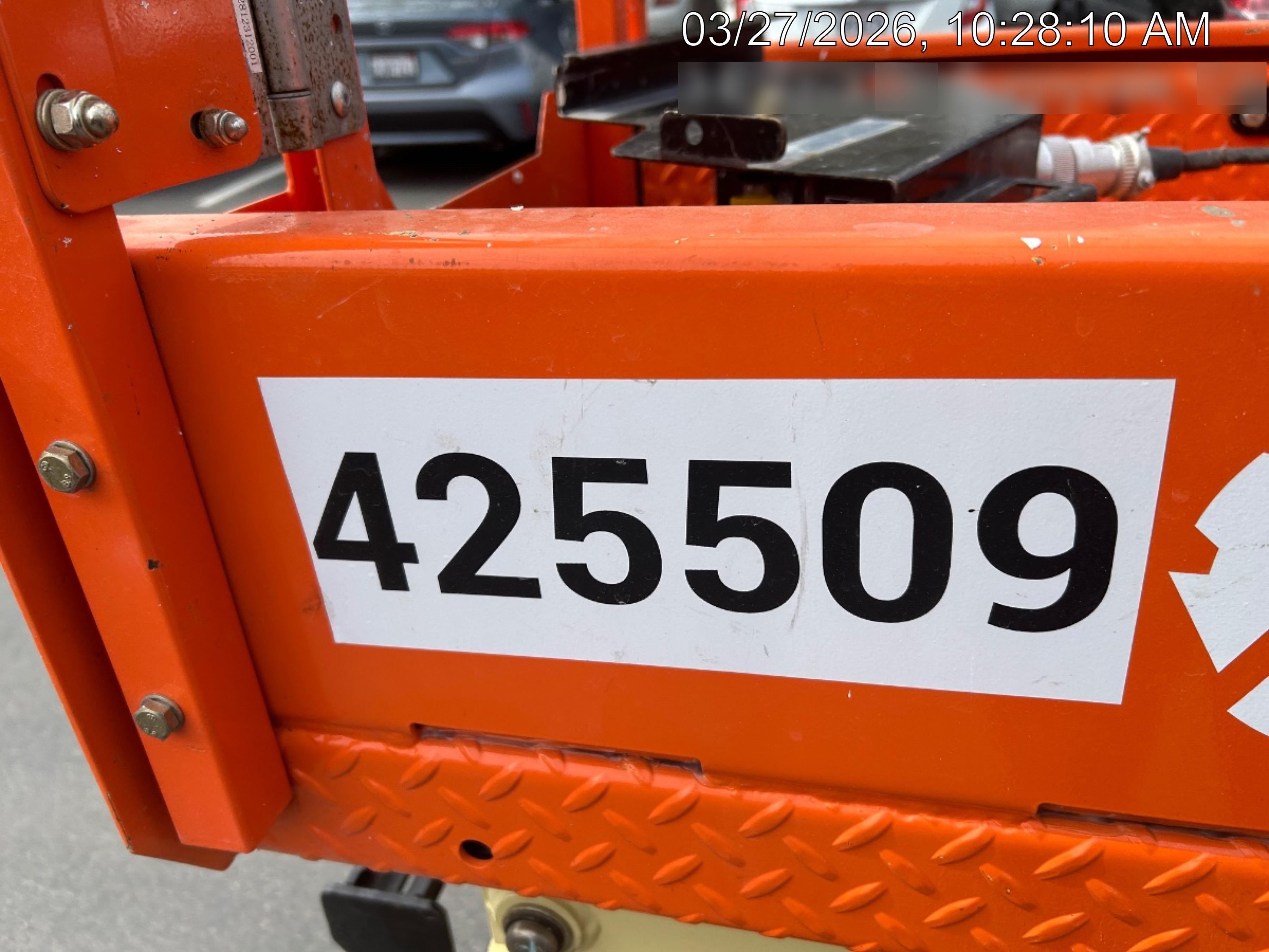2024 JLG ES1932