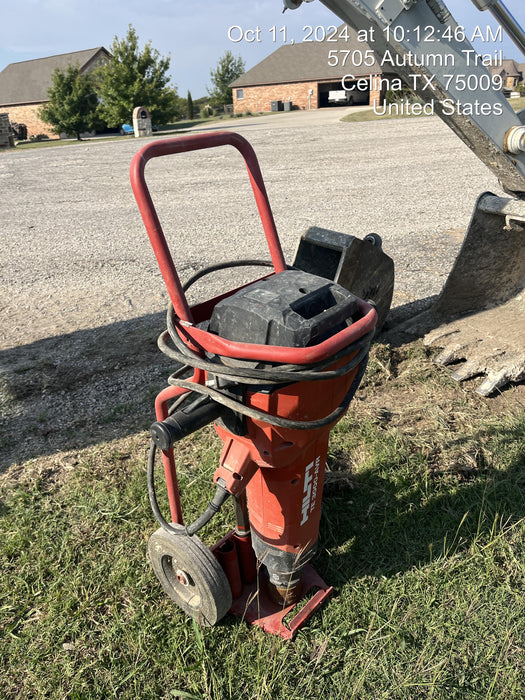 2023 HILTI TE 3000-AVR