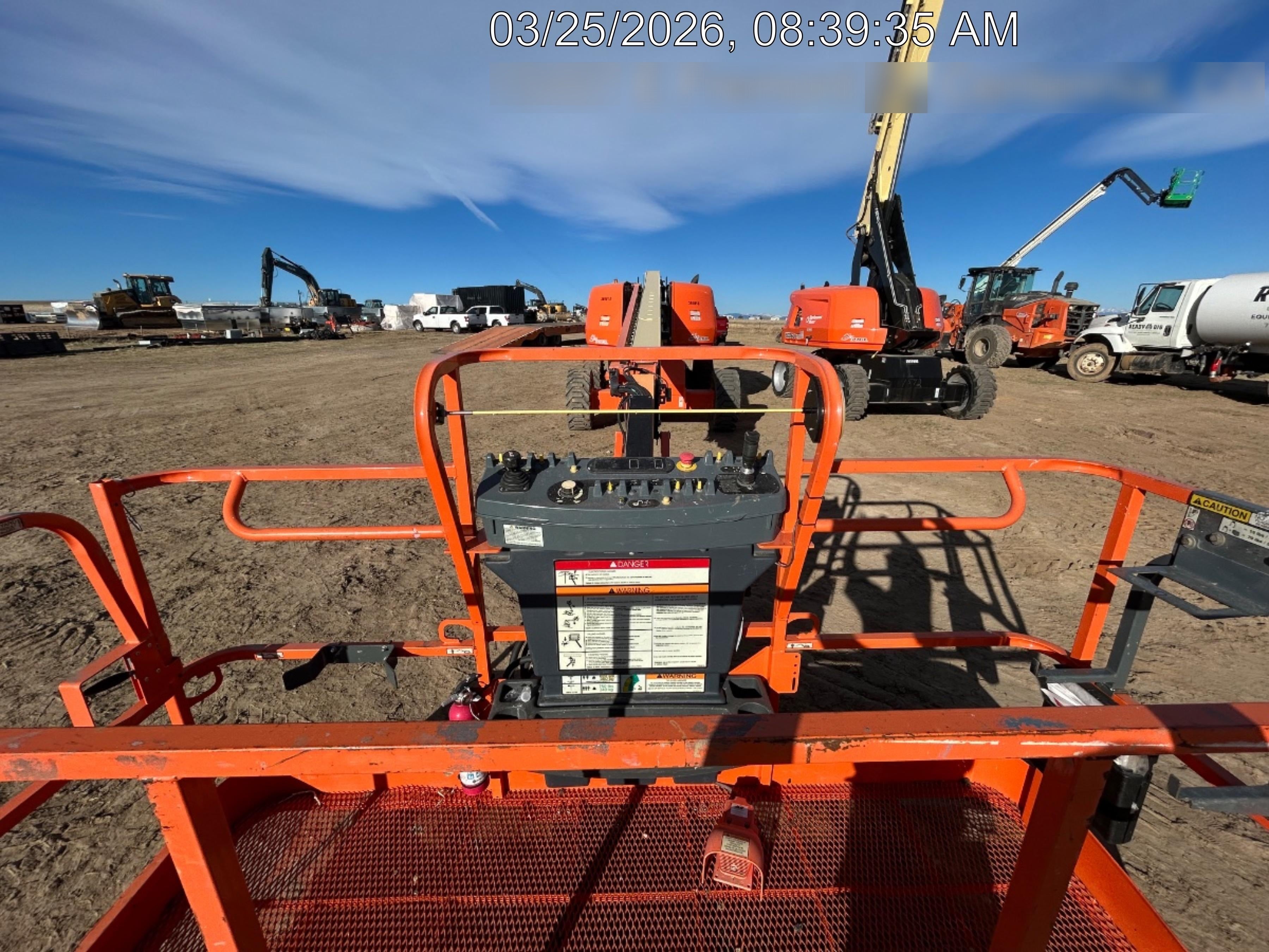 2023 JLG 660SJ