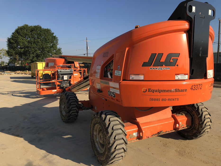 2019 JLG 400S