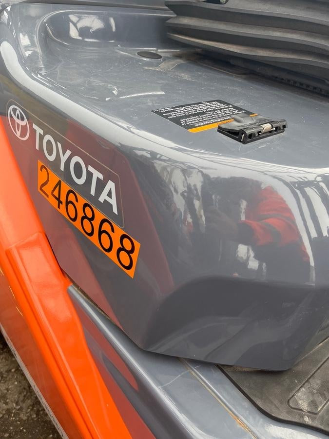 2022 TOYOTA 50-8FGU25
