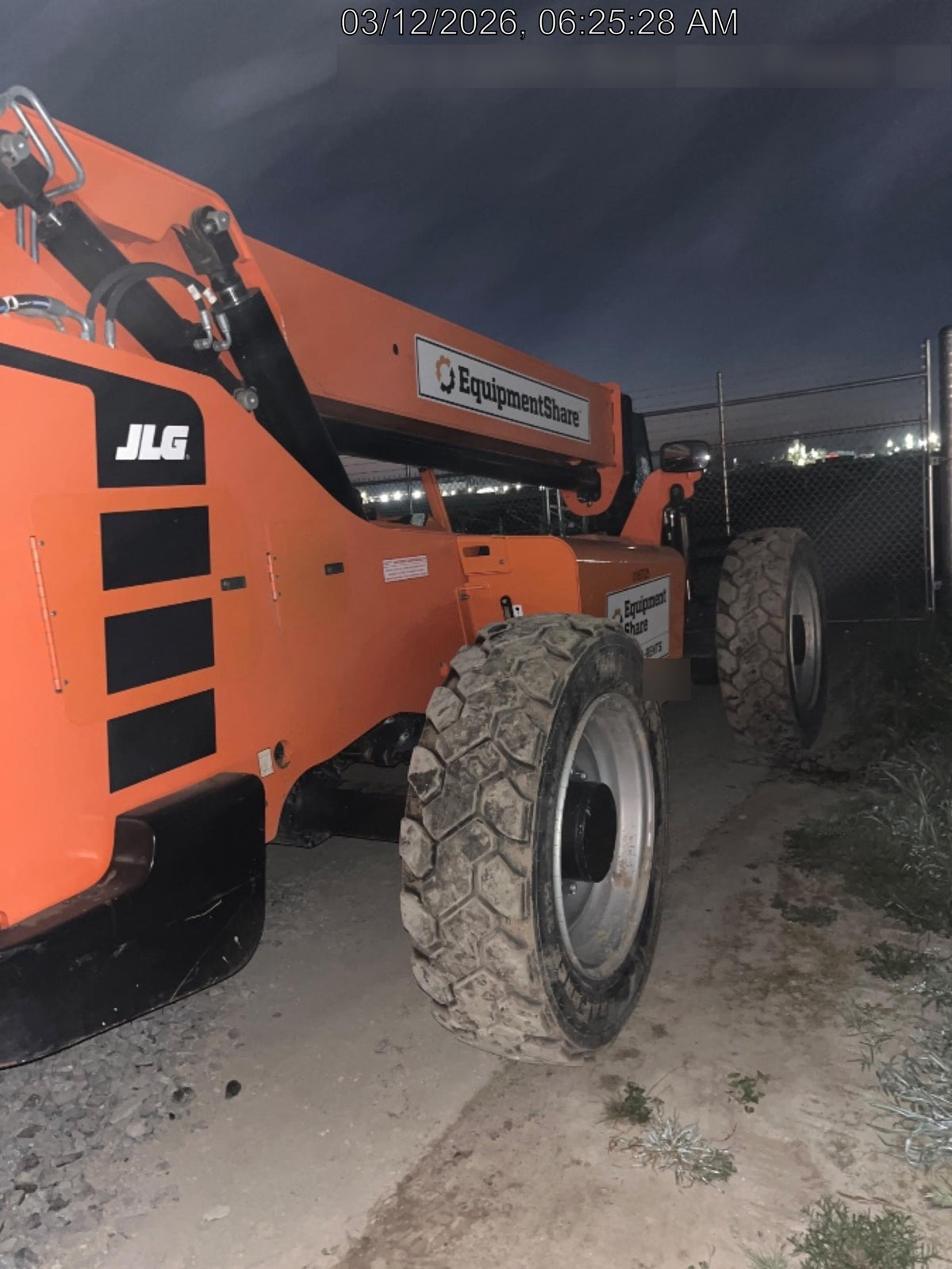 2020 SKYTRAK 8042