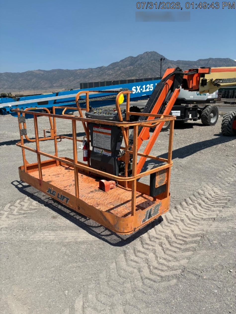 2020 JLG 860SJ