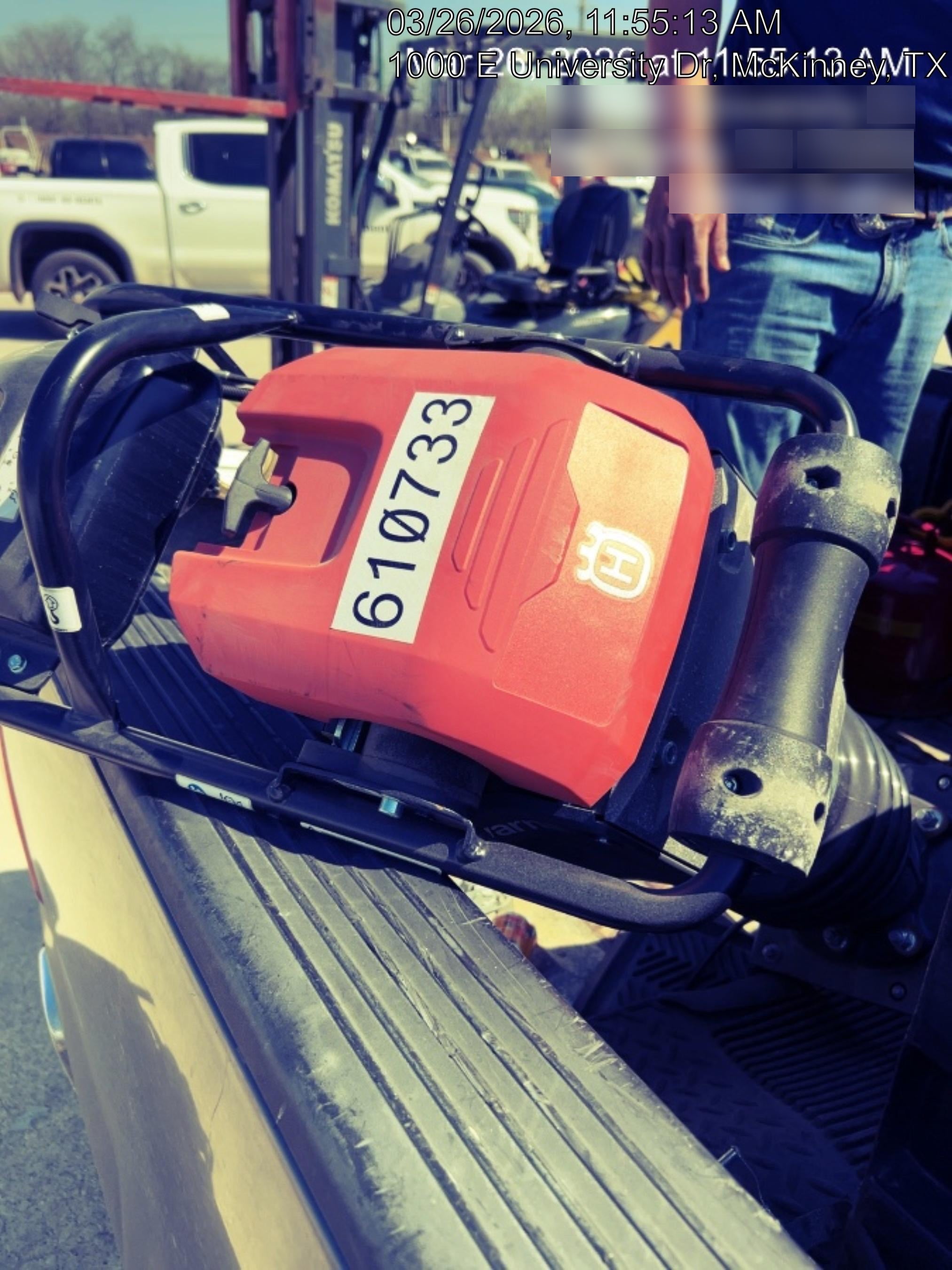 2025 HUSQVARNA LT6005