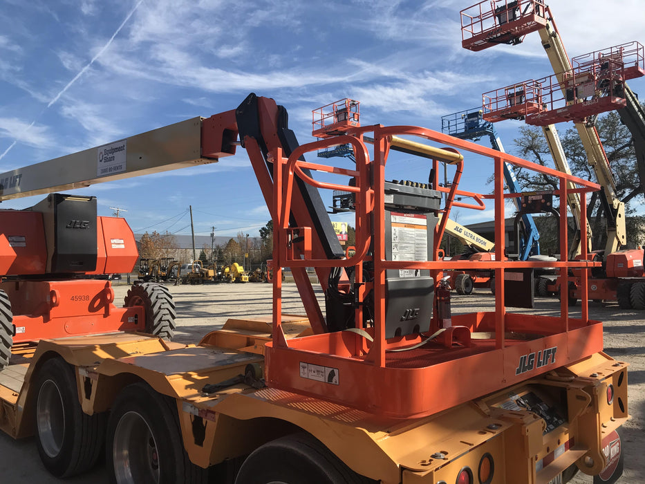 2019 JLG 800AJ