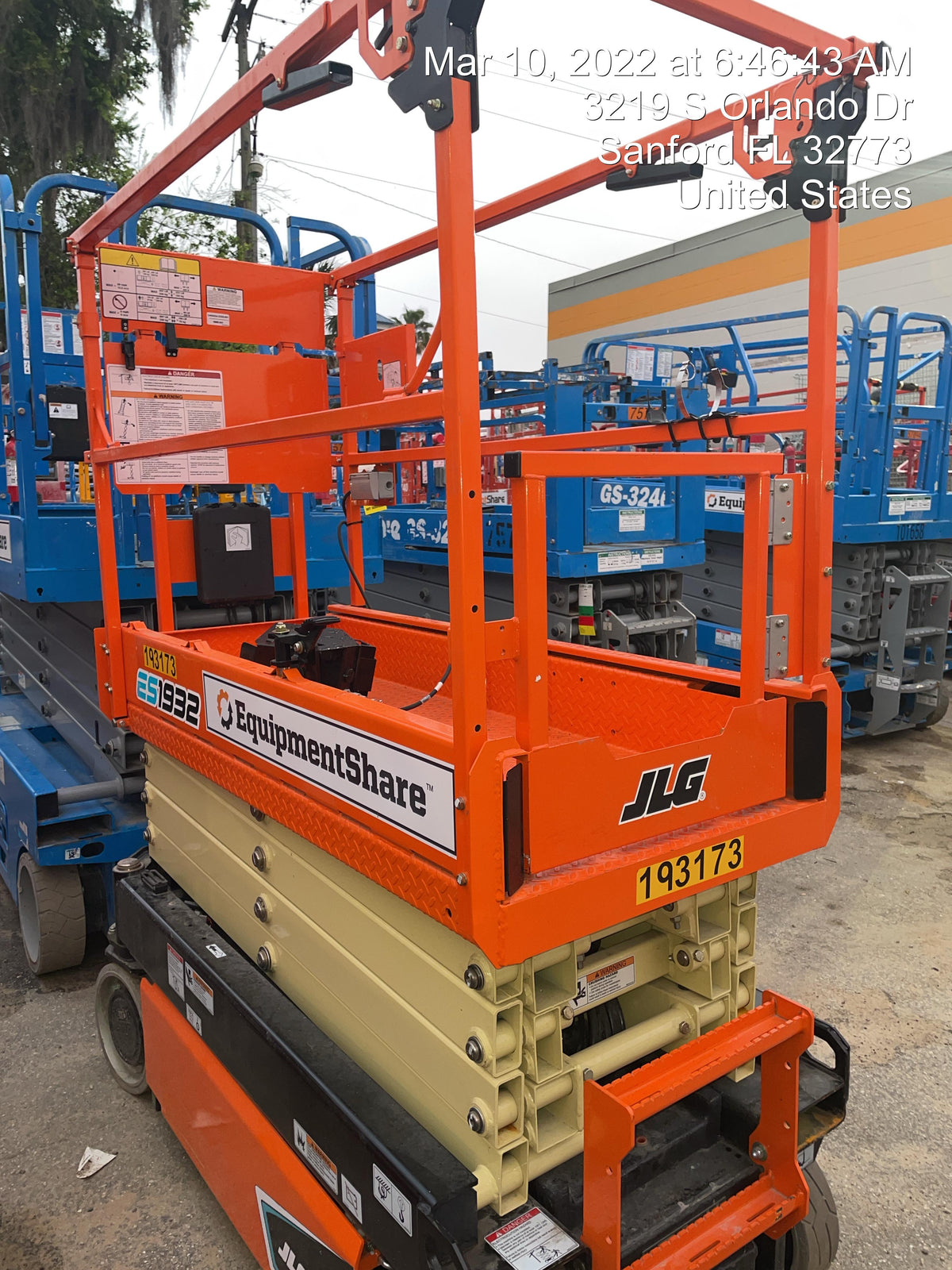 2021 JLG ES1932
