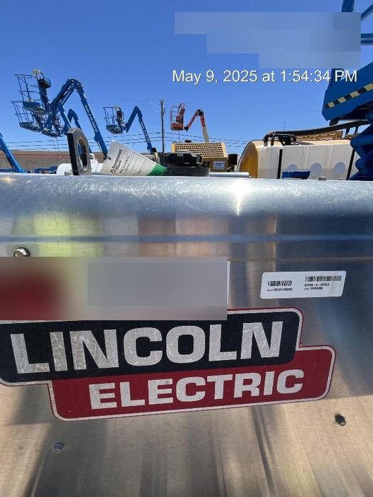 2019 Lincoln Electric Vantage 322 Welder Ready-Pak 3, Two wheel trailer, Fender and Light kit, Cable Rack