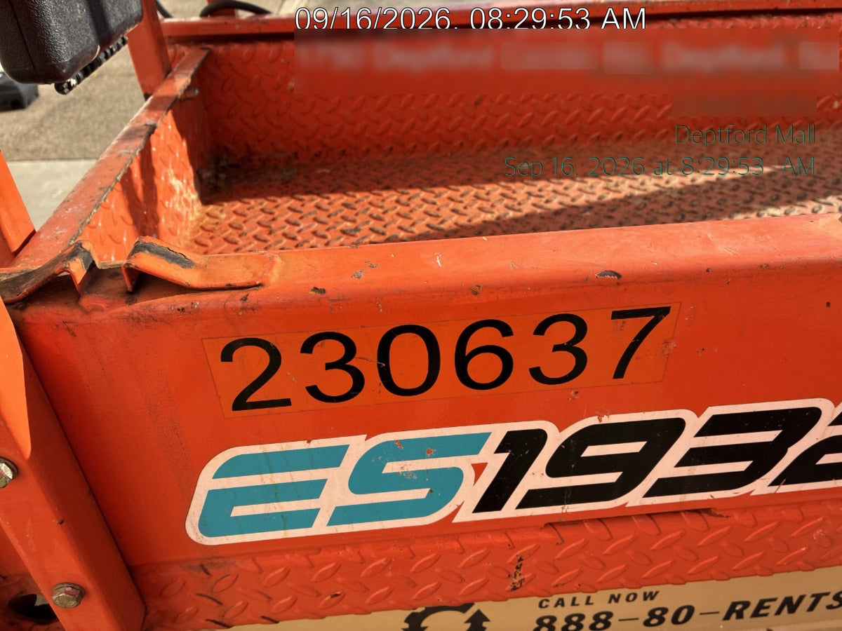 2022 JLG ES1932