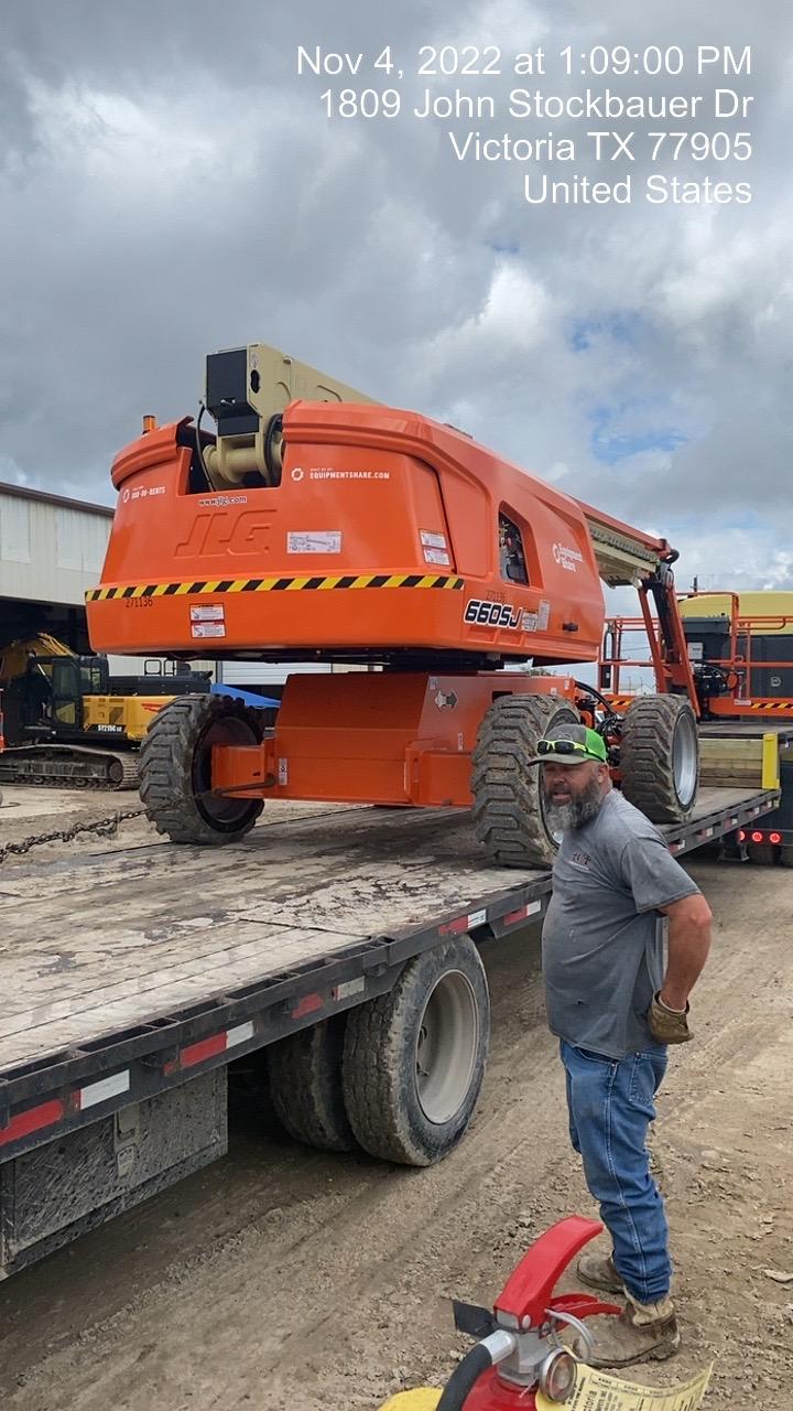 2022 JLG 660SJ