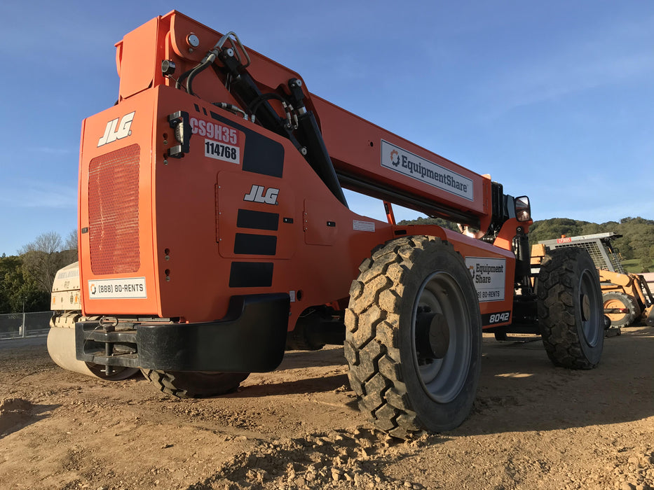 2020 Skytrak 8042 74 Hp, FF Tires, Work Lights, Beacon, Aux Hydraulics, Back up Alarm, Lifting Eye, ES Decals