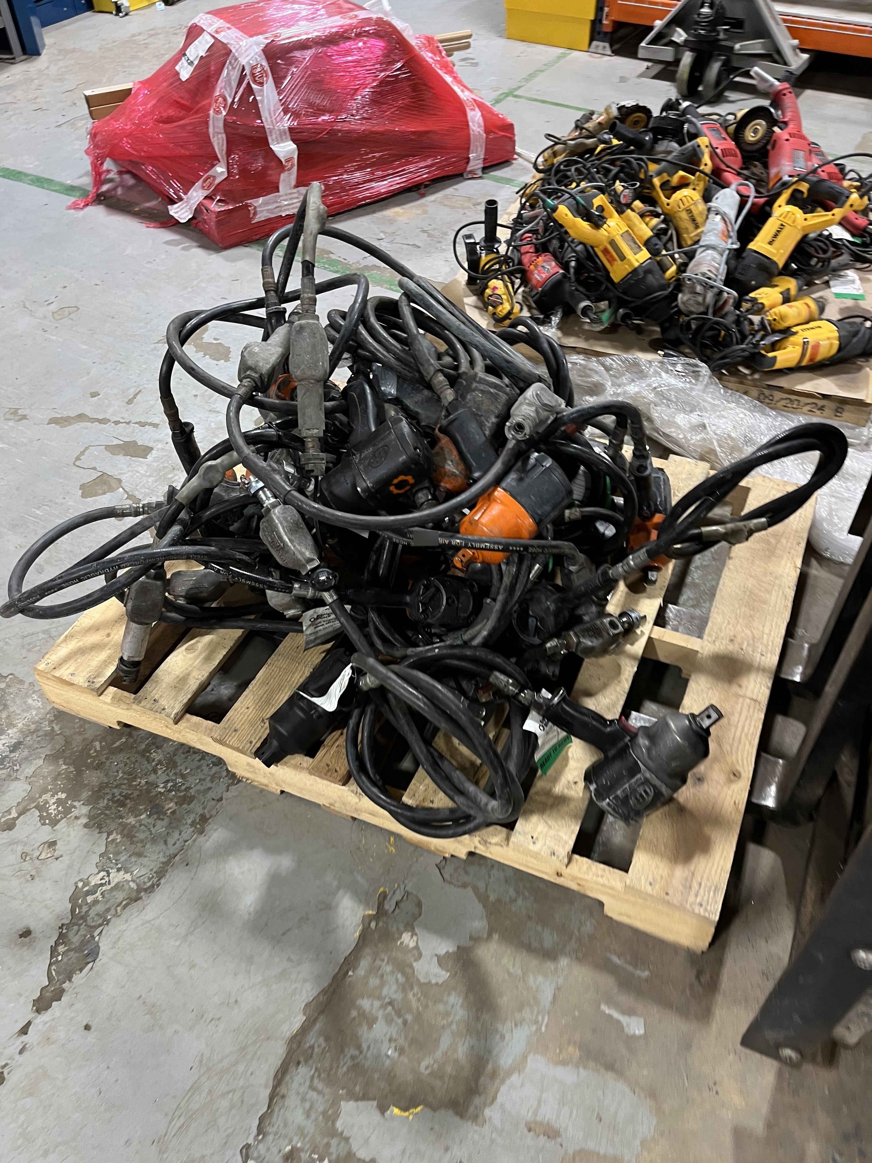 2020 MICHIGAN PNEUMATIC 750SS