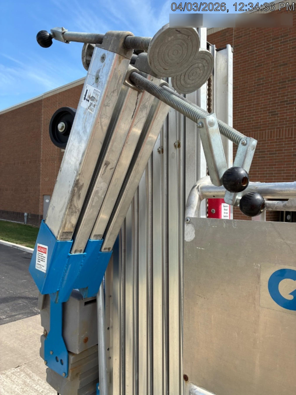 2020 GENIE AWP-30S