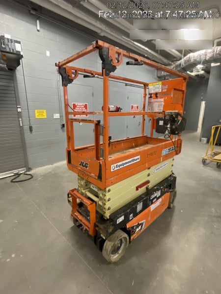 2022 JLG ES1932