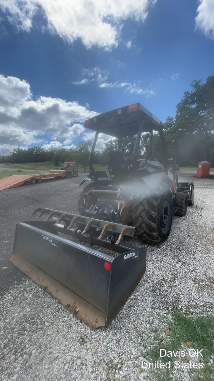 2023 CASE 570N EP