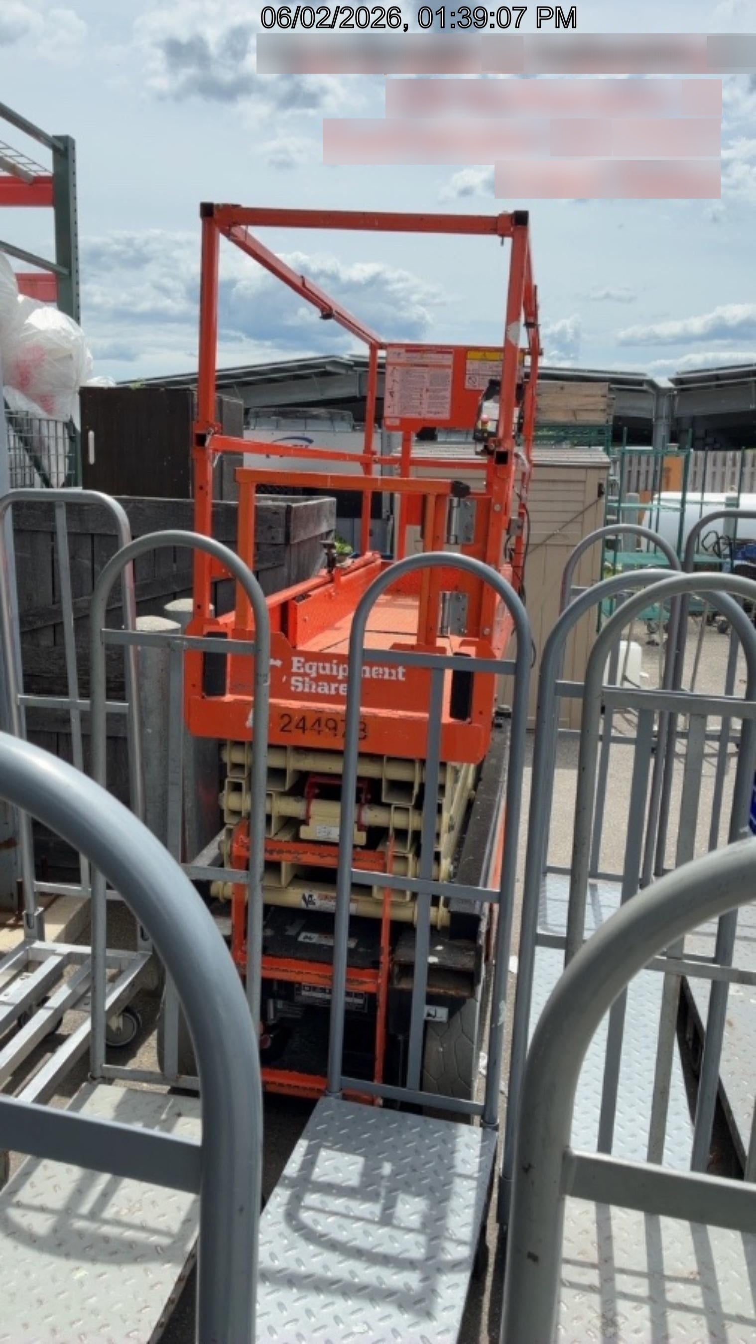2022 JLG ES2632