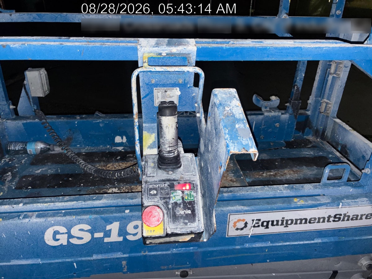 2020 Genie GS-1930 Solid Non Marking Tires, Beacon, Folding rails with half height swing gate, 800W Inverter