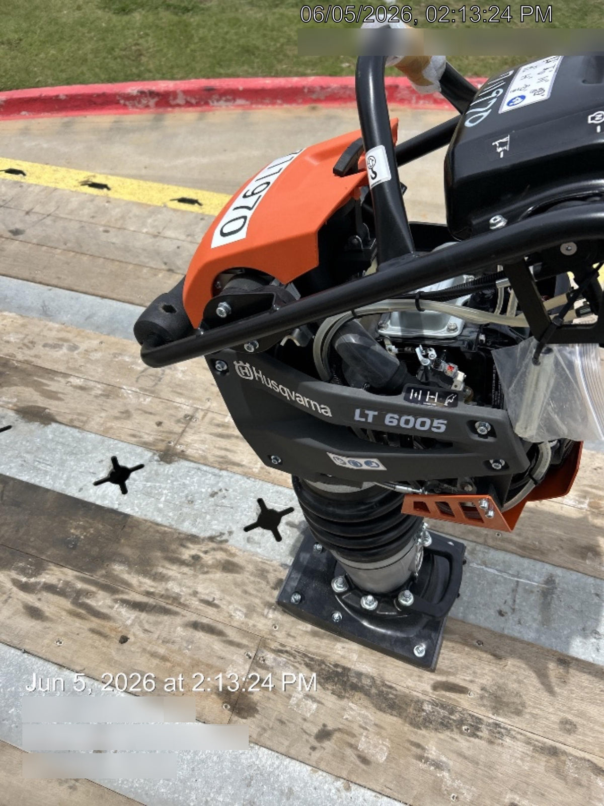2026 HUSQVARNA LT6005