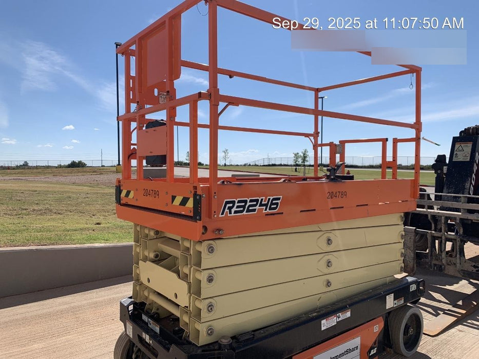 2021 JLG R3246